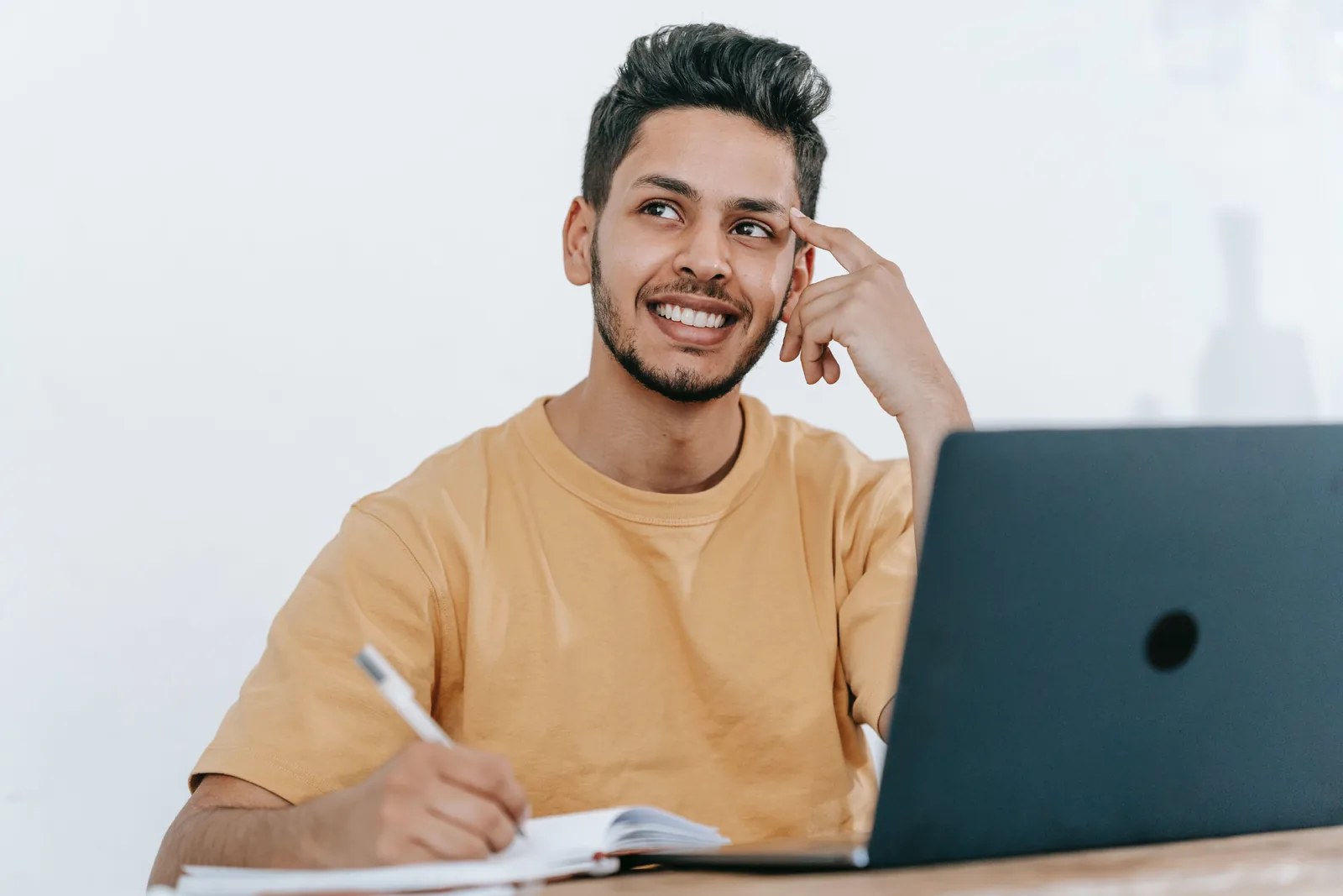 Sobes, ApartX, Doro: current job openings for those who want to work in a startup