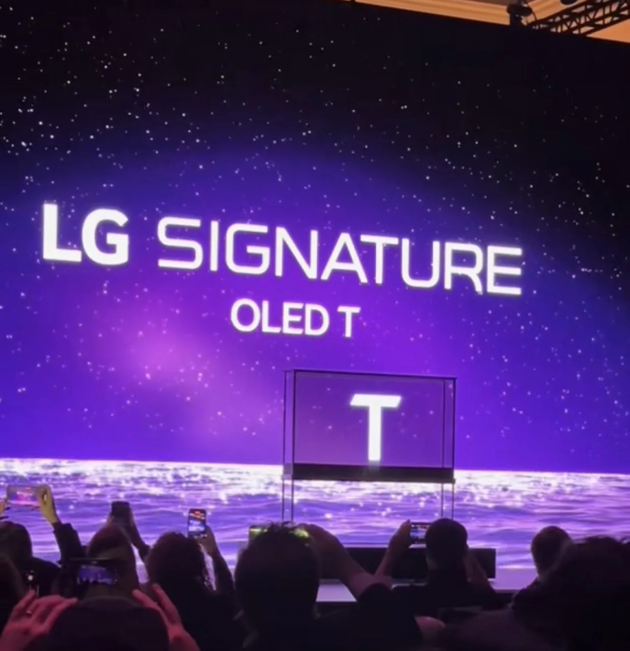 LG has unveiled the world's first wireless transparent TV