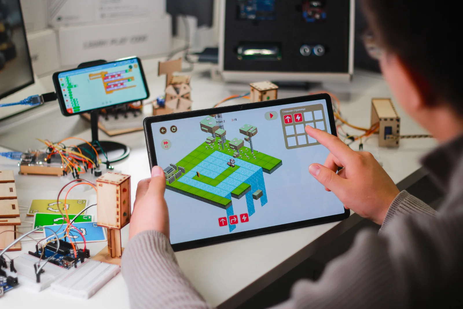 Schools in Uzbekistan are adopting innovations from the Kazakh startup CodiPlay