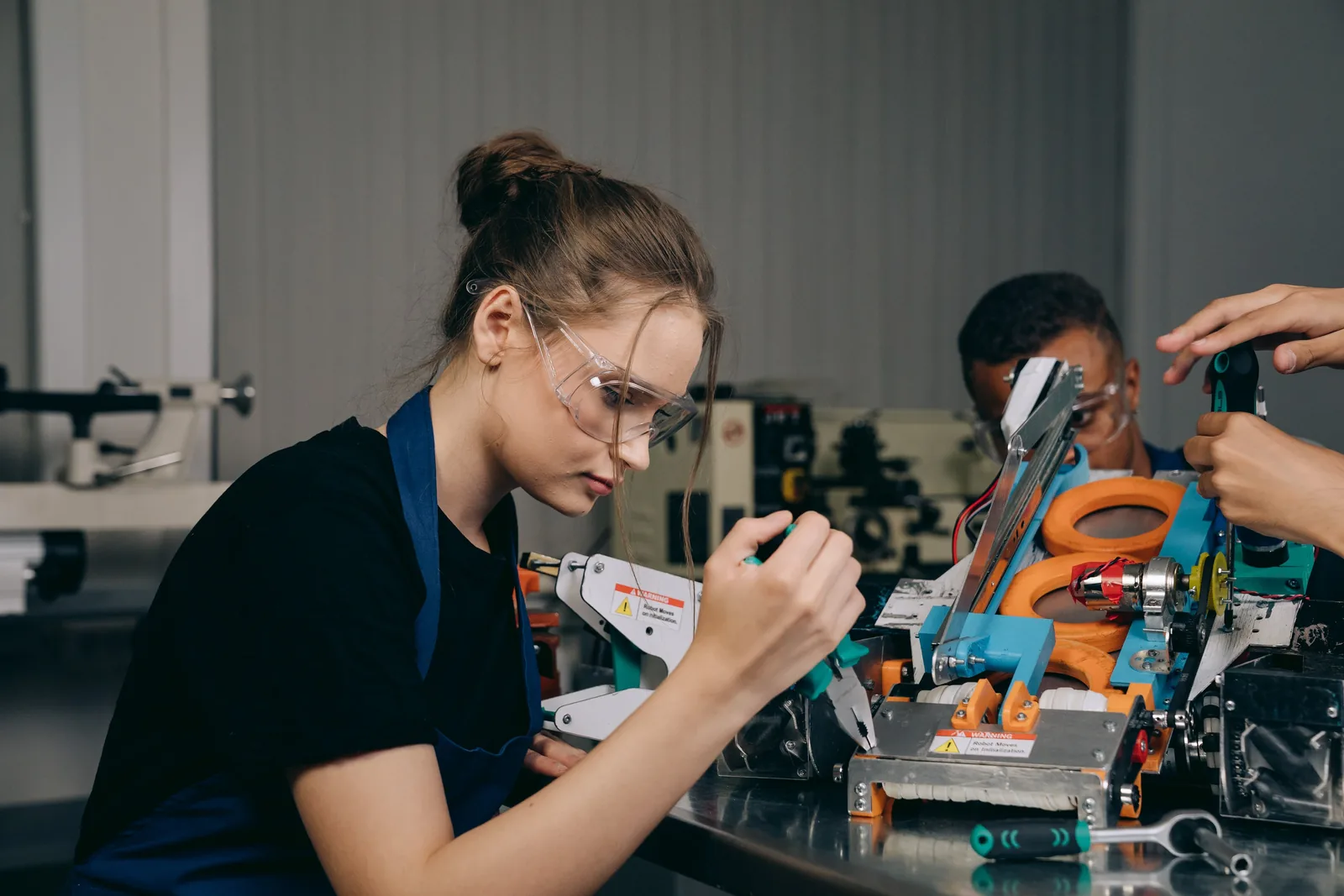 A training session on 3D modeling and robotics will be held for teachers in Kazakhstan.