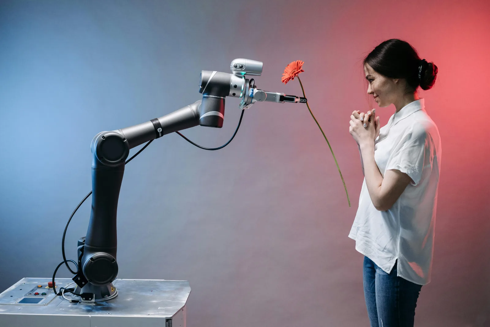 AI для работы: как мы используем искусственный интеллект и что такое джейлбрейки