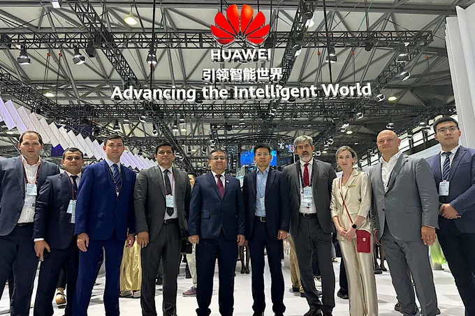 Представители IT-сферы Узбекистана ознакомились с решениями 5G-Advanced Huawei в Шанхае