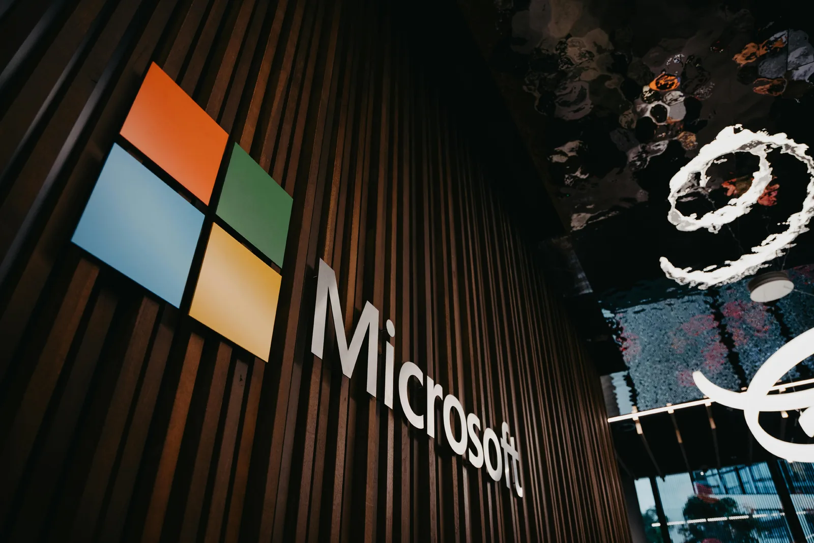Международные стажировки в IT: возможности от Google, Microsoft и Meta