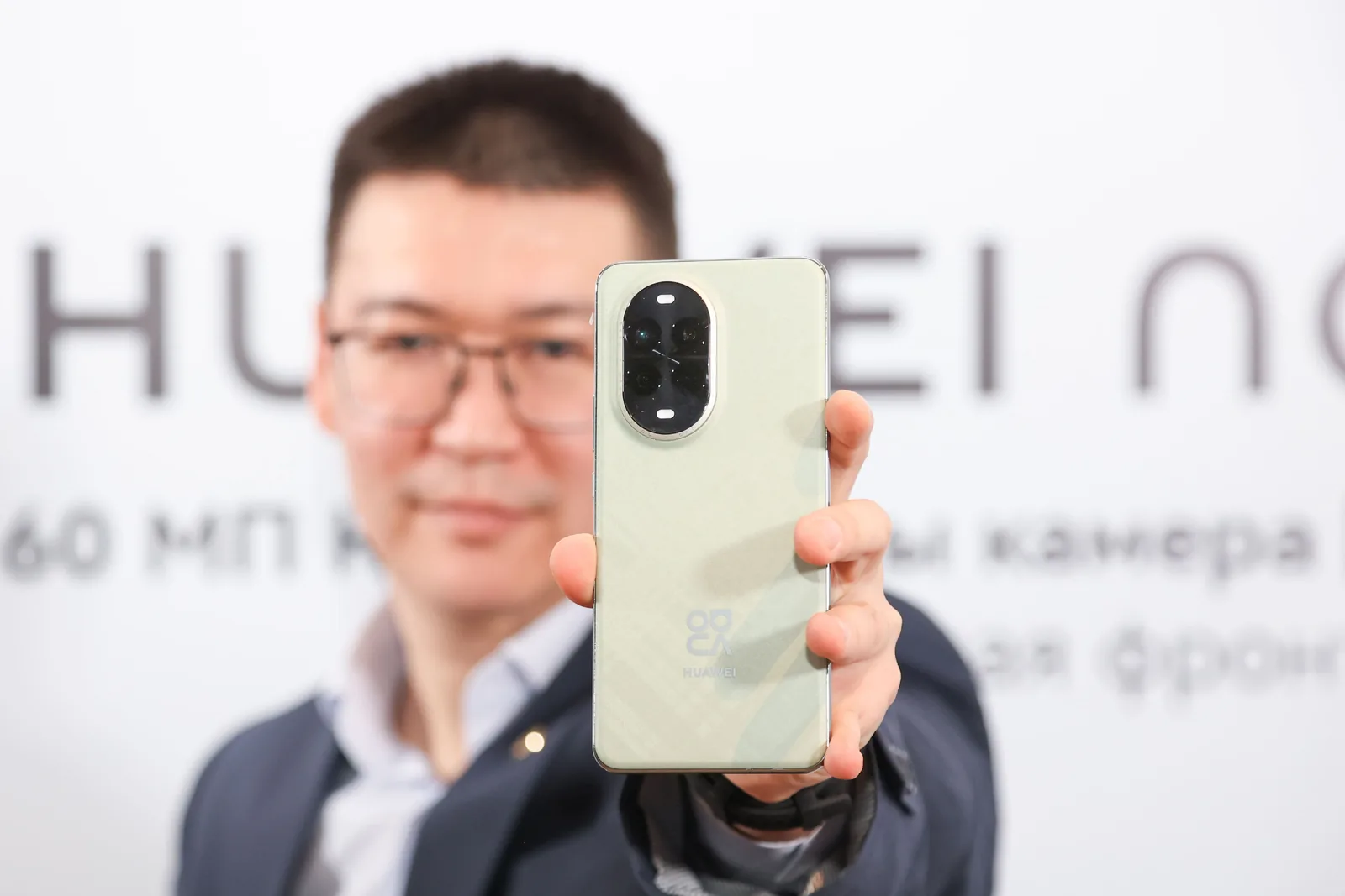 Huawei запускает в Казахстане новый смартфон nova 13 series