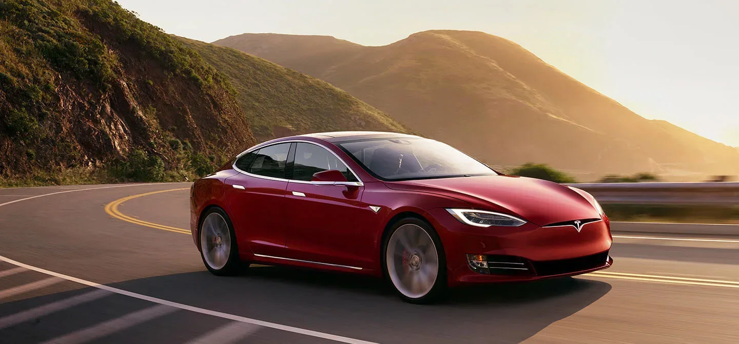 Где купить и обслуживать Tesla в СНГ