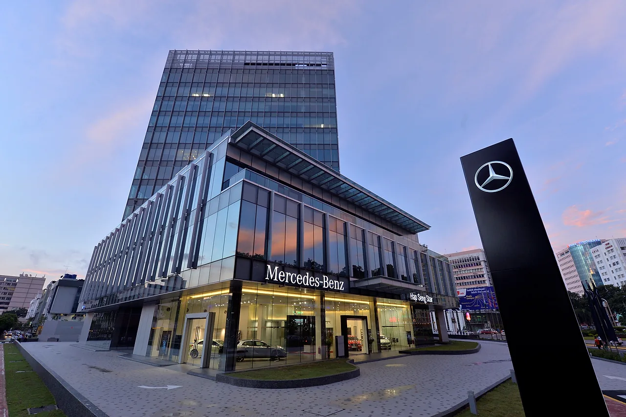 Mercedes-Benz, Apple и TikTok: 7 IT-стажировок в ведущих мировых компаниях