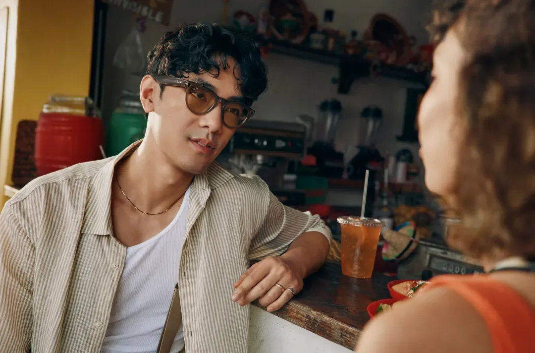Meta добавила функцию живого перевода для пользователей умных очков Ray-Ban