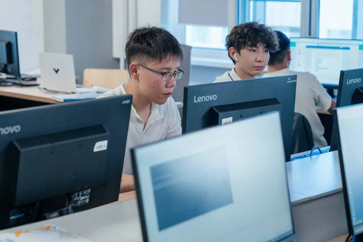 Where to study to get into Big Tech — programs and opportunities at Digital College