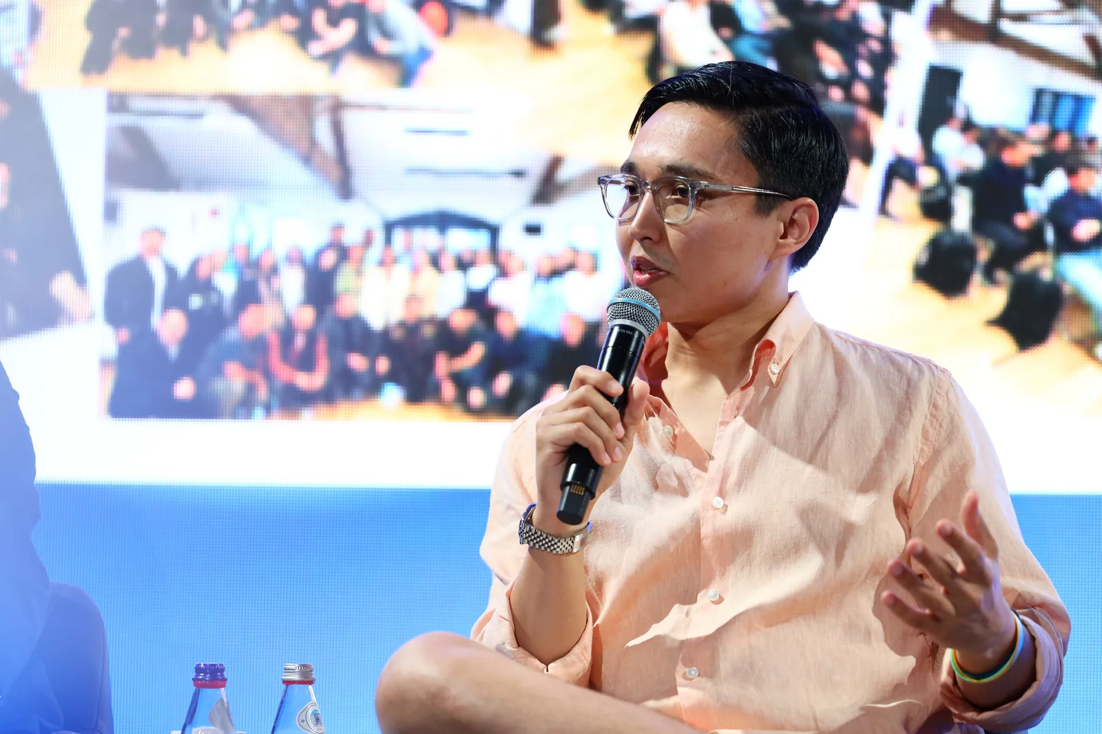 How social networks and virality are changing venture deals