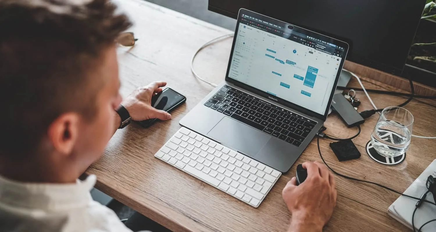 AI agents and Telegram bots for auto-replies: how businesses automate communication