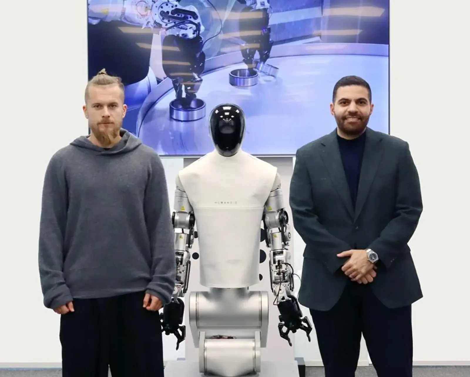 The first Humanoid Lounge — a next-generation robotics center — has opened in Saudi Arabia.
