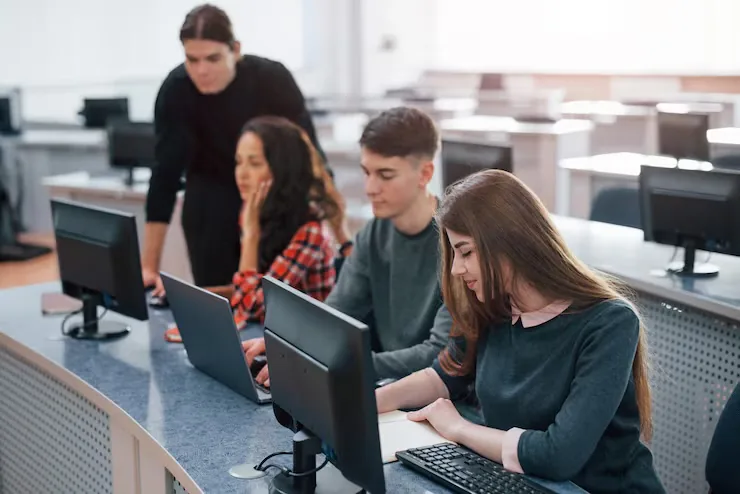 Лучшие онлайн-курсы для подготовки к работе в IT-компаниях