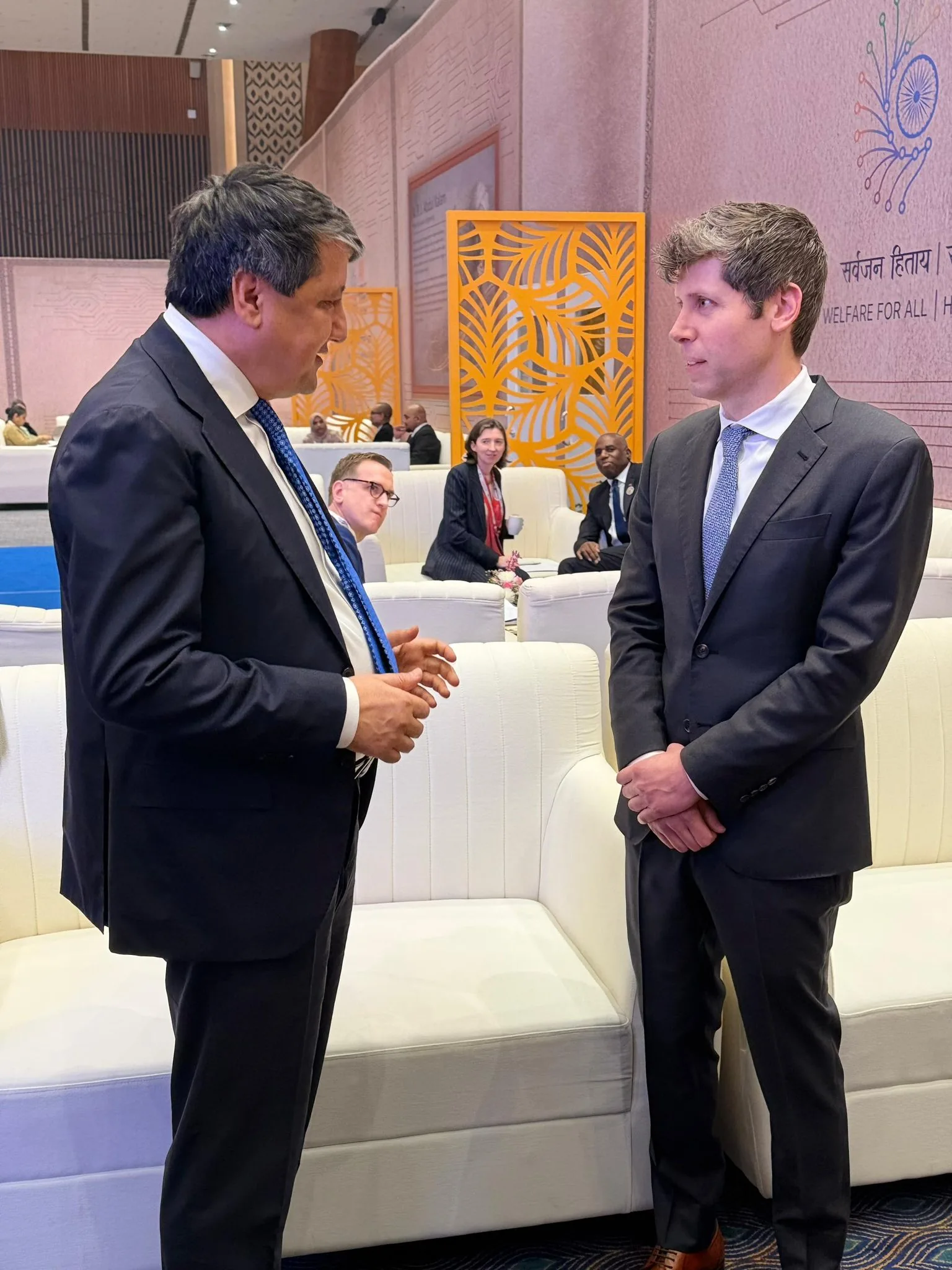 Таджикистан представил приоритеты развития ИИ на India AI Impact Summit 2026