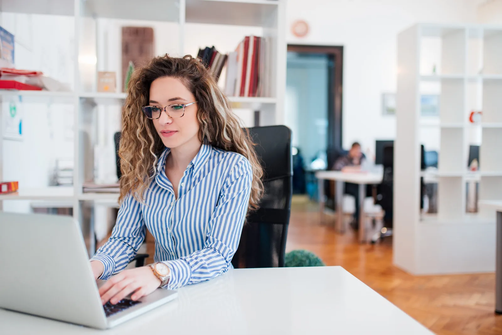 Women in Tech: главные события апреля для роста и карьеры