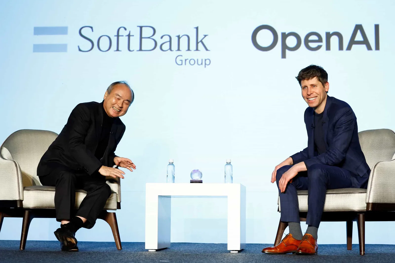 SoftBank привлекает $11 миллиардов для финансирования в OpenAI