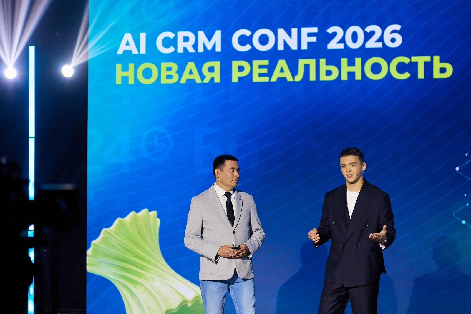 Vibe coding, AI agents, and "automated chaos": what was discussed at AI CRM CONF 2026